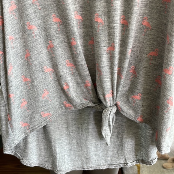 Flamingo gray size small, knotted front tank - Picture 2 of 5